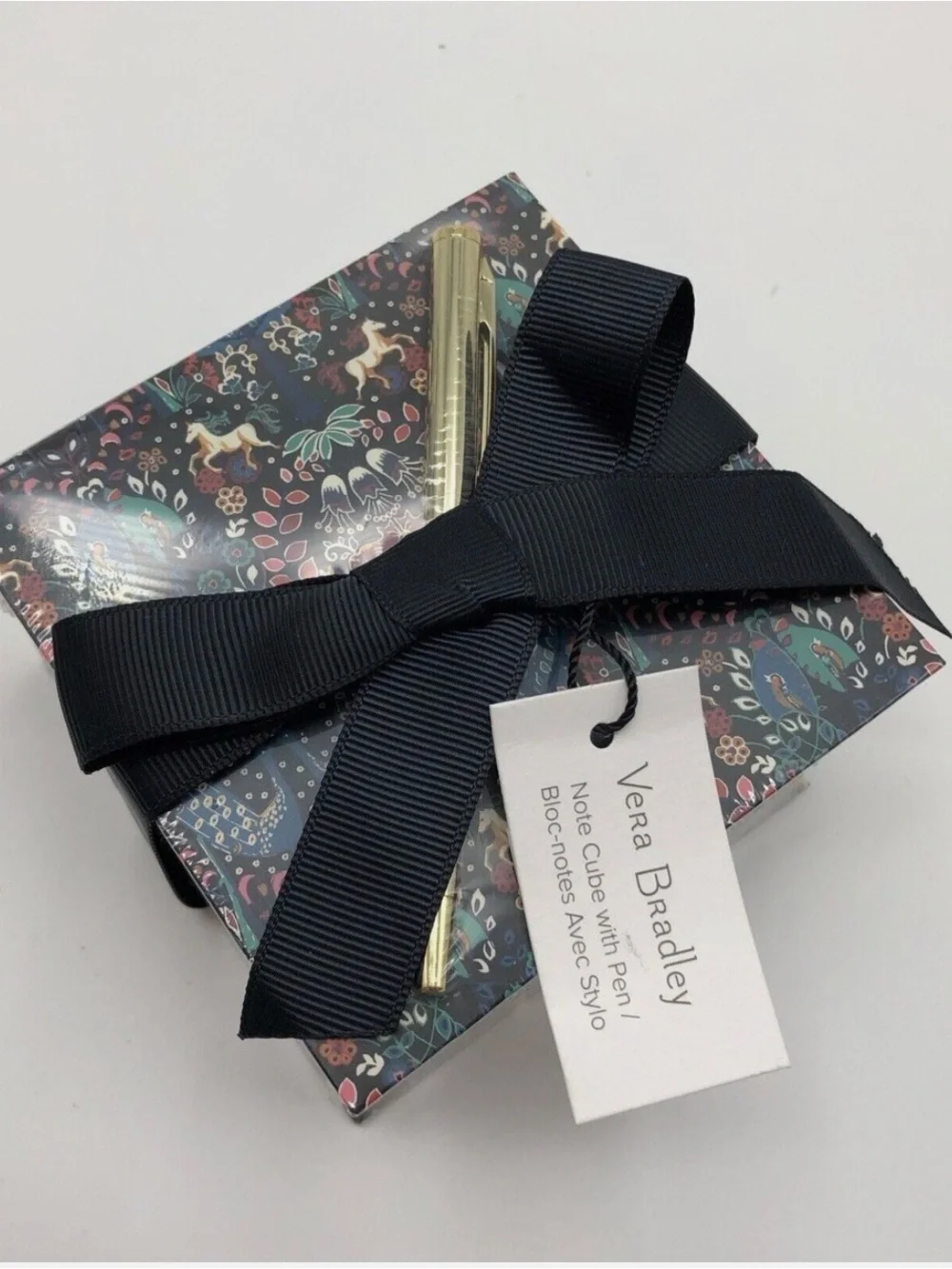 Vera Bradley Note Cube with Pen – Enchantment